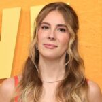Emily Henry aborda críticas ao elenco de 'Beach Read'