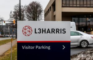 Empreiteiro de defesa dos EUA que vendeu ferramentas de hacking a corretor russo condenado a pagar US$ 10 milhões a ex-empregadores The L3Harris office building in Rochester, New York, USA.