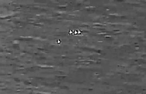 Encontro arrepiante de OVNI que deixou o oficial de inteligência dos EUA ‘sem palavras’ revelado nos arquivos mais recentes A terrível experiência com OVNIs de um oficial sênior da inteligência dos EUA foi revelada pela primeira vez no último comunicado de divulgação da administração Trump. Na foto está um avistamento de 'OVNI' diferente