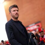 Escalação confirmada do Man Utd para enfrentar o Liverpool, Michael Carrick liga para Matheus Cunha e Luke Shaw