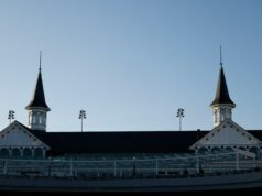 Escolhas da eliminatória do Kentucky Derby de 2026: melhores apostas em Churchill Downs Bob Baffert, treinador do Litmus Test e Potente, fala à mídia durante o treinamento matinal para o 152º Kentucky Derby.