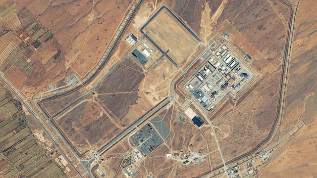 Especialistas alertam que a administração Trump qualquer acordo com o Irã deve fechar o caminho do plutônio para bombas nucleares
