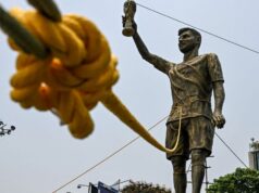 Estátua gigante de Messi em Calcutá será removida devido a questões de segurança Estátua gigante de Messi em Calcutá será removida devido a questões de segurança