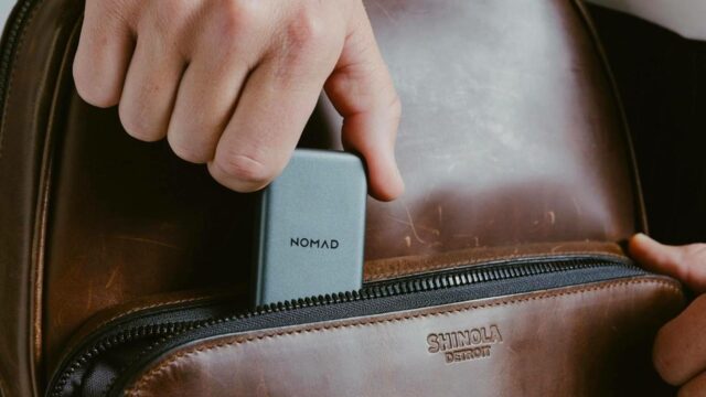 Adaptador de energia Slim Nomad 65w em metal duro