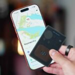 Este rastreador Find My wallet possui dois recursos que o destacam