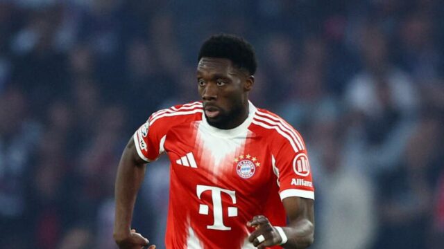 Estrela canadense Alphonso Davies lutando para estar em forma para a Copa do Mundo FIFA de 2026, alerta Bayern de Munique
