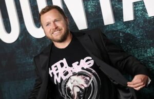 Estrelas revelam se apoiam a campanha para prefeito de Los Angeles de Spencer Pratt Todas as estrelas de Laguna Beach e The Hills que reagiram à oferta de Spencer Pratt para a prefeita de Los Angeles, Kristin Cavallari Stephanie Pratt