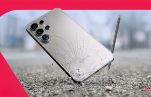 Eu apliquei ao Samsung Galaxy S26 Ultra o teste de queda definitivo ao qual ele não sobreviveu – mas um recurso exclusivo significou que eu ainda poderia resgatar meus dados O Samsung Galaxy S26 Ultra em uma mesa