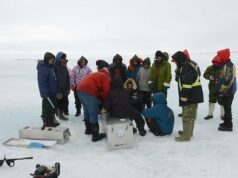 ‘Eu tenho voz’: como alguns Inuit e pesquisadores estão unindo a ciência e o conhecimento tradicional Ícone de conversão de texto em fala