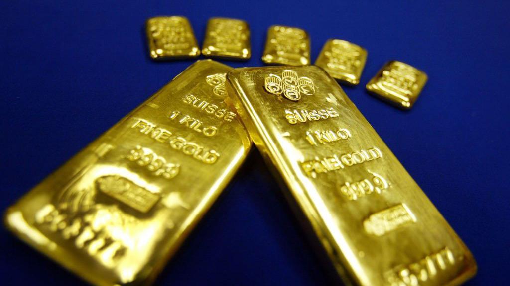Ex-funcionário do governo dos EUA é preso após US$ 40 milhões em barras de ouro encontradas em casa