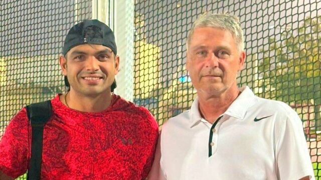 Ex-técnico de Neeraj Chopra se junta a outro campeão olímpico, no Japão

