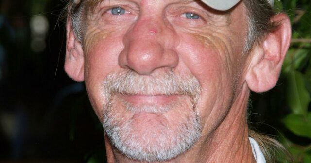Ex-vocalista do Santana Alex Ligertwood morre aos 79 anos

