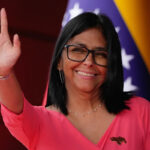 Exclusivo da AP: Administração Trump diz aos promotores para renunciarem ao líder da Venezuela, dizem fontes