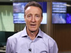 Executivo da agência meteorológica se aposenta meses depois de gerar relançamento de site de US$ 96 milhões O presidente-executivo interino do Bureau, Dr. Peter Stone, defendeu esta tarde o layout do site, mas se comprometeu a fazer melhorias na experiência do usuário.