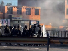 Exército boliviano tenta limpar estradas após 11 dias de protestos Exército boliviano tenta limpar estradas após 11 dias de protestos