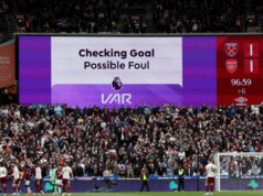 Explicado: Por que o gol do West Ham contra o Arsenal foi descartado? Explicado: Por que o gol do West Ham contra o Arsenal foi descartado?