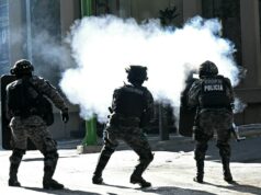 Explosões ouvidas enquanto grupos de mineração realizam protestos antigovernamentais na Bolívia Manifestantes de sindicatos mineiros participam de um protesto contra o governo do presidente Rodrigo Paz em meio a uma crise econômica e de combustível em curso, em La Paz, Bolívia, em 14 de maio de 2026. REUTERS/Claudia Morales