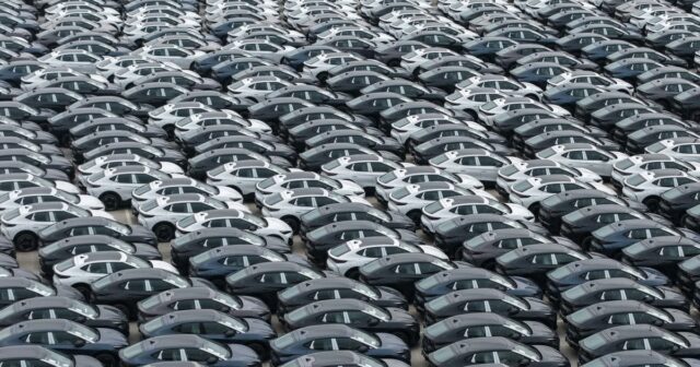 Exportações de veículos elétricos da China aumentam 40% em abril Exportações de veículos elétricos da China aumentam 40% em abril