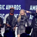 GettyImages-2278211502 Fergie se reúne com Black Eyed Peas no AMAs de 2026