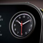 Ferrari Luce EV estreia com cockpit projetado por Jony Ive e detalhes de design familiares