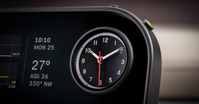 Ferrari Luce EV estreia com cockpit projetado por Jony Ive e detalhes de design familiares
