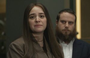 Filha da vítima do terror em Bondi Beach faz apelo no início das audiências públicas Sheina Gutnick apareceu como a primeira testemunha numa série de audiências públicas que começaram hoje.