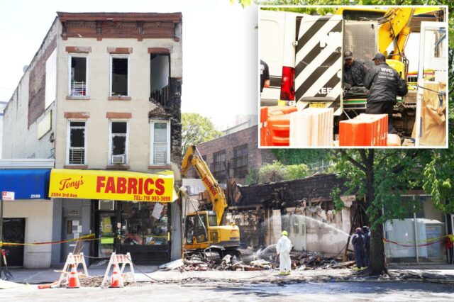 Firebug de Nova York acusado de assassinato em incêndio criminoso Firebug de Nova York acusado de assassinato em incêndio criminoso que matou três pessoas, incluindo o proprietário de um prédio idoso