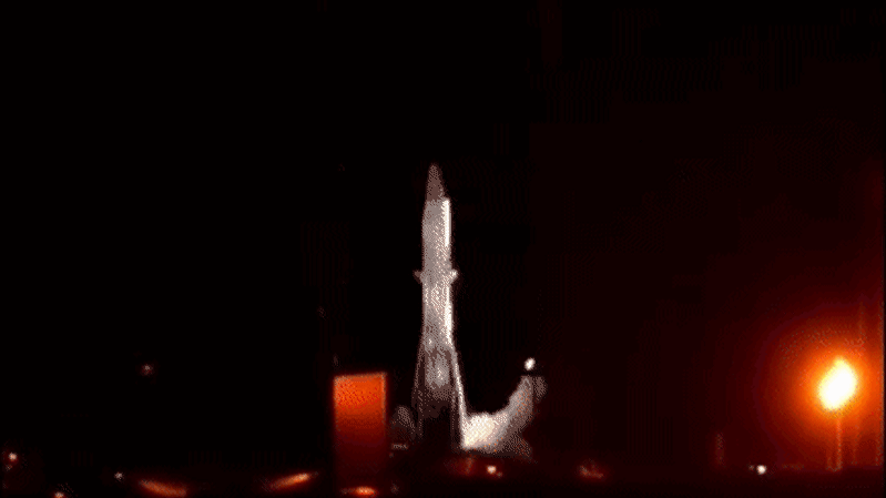 Foguete Blue Origin explode durante teste