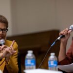 Prefeita Karen Bass, Spencer Pratt e vereadora Nithya Raman (Crédito: Getty Images)