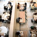 França introduz refeições na cantina por um euro para todos os estudantes