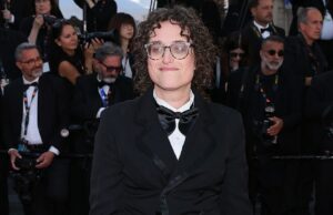 Frankenstein é ‘super transfóbico e problemático’, afirma diretor não binário Jane Schoenbrun, 39, uma cineasta americana, disse que Frankenstein é 'transfóbico' porque se trata de 'um corpo construído'