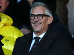 Gary Lineker está convencido de que o Man Utd tem um XI inicial ‘muito competitivo’, apesar de alertar sobre uma estrela ‘excelente’ Gary Lineker está convencido de que o Man Utd tem um XI inicial 'muito competitivo', apesar de alertar sobre uma estrela 'excelente'