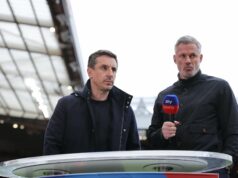 Gary Neville enfatizou o problema ‘perigoso’ do Man Utd contra o Liverpool, mas não será um problema na próxima temporada Gary Neville enfatizou o problema 'perigoso' do Man Utd contra o Liverpool, mas não será um problema na próxima temporada