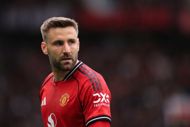 Gary Neville faz nova previsão de Luke Shaw para a temporada 2026/27 após o impacto da estrela do Man Utd contra o Liverpool
