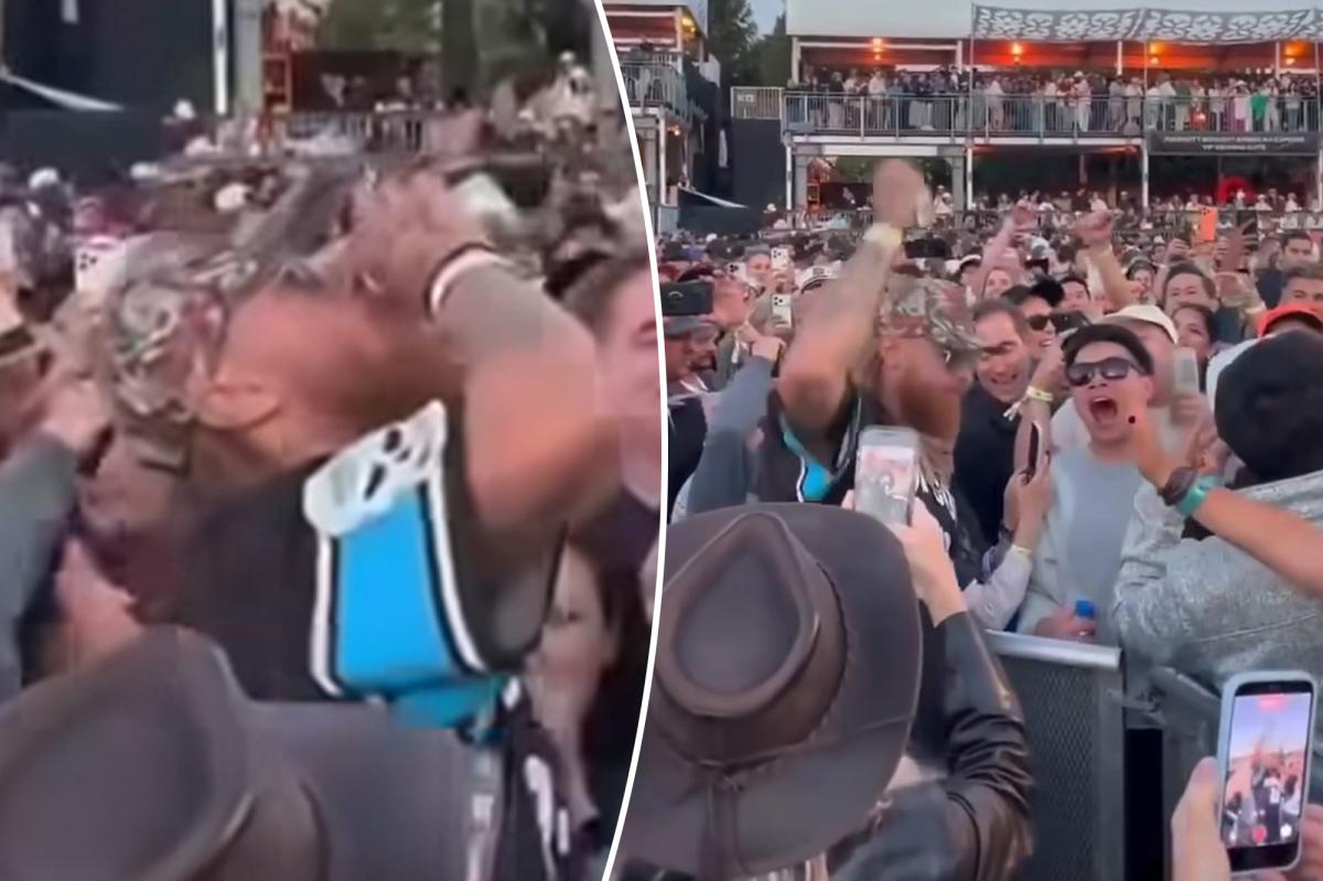 George Kittle bebe cerveja com fãs em um show dos Backstreet Boys no festival de música BottleRock Napa Valley, 24 de maio de 2026