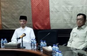 Gerindra Sidang Anggota DPRD Jember Achmad Syahri yang Viral Main Game e Merokok saat Rapat Gerindra Sidang Anggota DPRD Jember Achmad Syahri yang Viral Main Game e Merokok saat Rapat