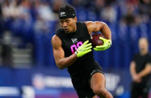 Giants perdem o corner estreante Thaddeus Dixon para uma ruptura no tendão de Aquiles Os Giants contrataram o cornerback da UNC, Thaddeus Dixon, como um agente livre não contratado.