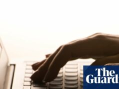 Google nega violação da lei ao promover fórum sobre suicídio ligado a 164 mortes no Reino Unido Google nega violação da lei ao promover fórum sobre suicídio ligado a 164 mortes no Reino Unido