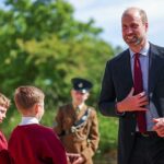 O príncipe William admitiu que perdeu a voz na quinta-feira depois de comemorar a vitória do Aston Villa na noite de quarta-feira