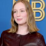Hannah Einbinder comparece ao 77º Primetime Emmy Awards em 14 de setembro de 2025 em Los Angeles. (Frazer Harrison/Imagens Getty)