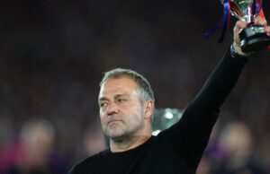Hansi Flick emocionado após o Barcelona vencer a La Liga: Foi um dia difícil para mim, mas nunca esquecerei Hansi Flick emocionado após o Barcelona vencer a La Liga: Foi um dia difícil para mim, mas nunca esquecerei