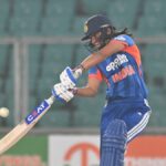 Harmanpreet Kaur se torna o segundo indiano depois de Smriti Mandhana a marcar 4.000 corridas no T20Is feminino