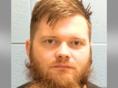 Homem do Missouri matou a esposa depois que ela empacotou a bagagem para partir após uma briga Homem do Missouri matou a esposa depois que ela empacotou a bagagem para partir após uma briga