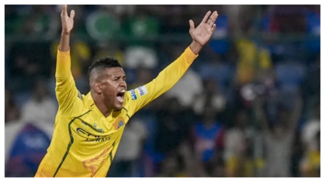 IPL 2026: Akeal Hosein reflete sobre seu plano de boliche contra Delhi Capitals
