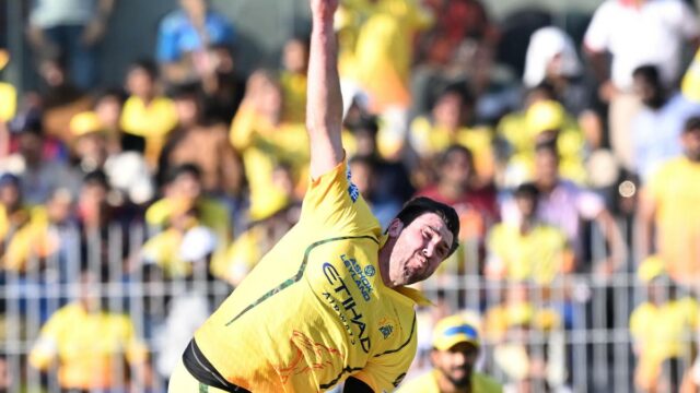 IPL 2026: Jamie Overton sofre lesão na coxa e retorna IPL 2026: Jamie Overton sofre lesão na coxa e retorna ao Reino Unido para tratamento adicional