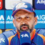 IPL 2026: 'Lutamos por parcerias', técnico de boliche do MI, Paras Mhambrey