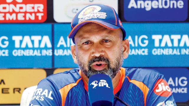 IPL 2026: 'Lutamos por parcerias', técnico de boliche do MI, Paras Mhambrey
