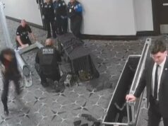 Imagens recém-lançadas mostram os preparativos para o suposto tiroteio no jantar na Casa Branca Imagens recém-lançadas mostram os preparativos para o suposto tiroteio no jantar na Casa Branca