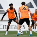 Imprensa espanhola reage à briga de Aurelien Tchouameni e Federico Valverde com alegação de 'pode ser vendido' em meio a ligações com o Man Utd