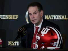 Indiana está prevista para conseguir um recruta WR dinâmico de 5 estrelas Indiana head coach Curt Cignetti